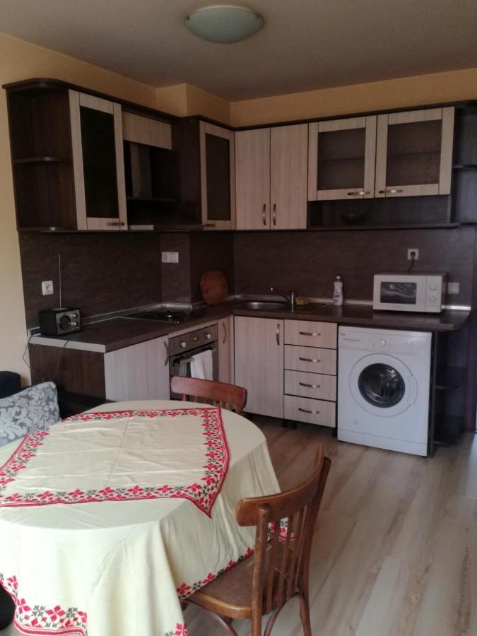 Apartmen Xan Malamir Varna Exteriör bild